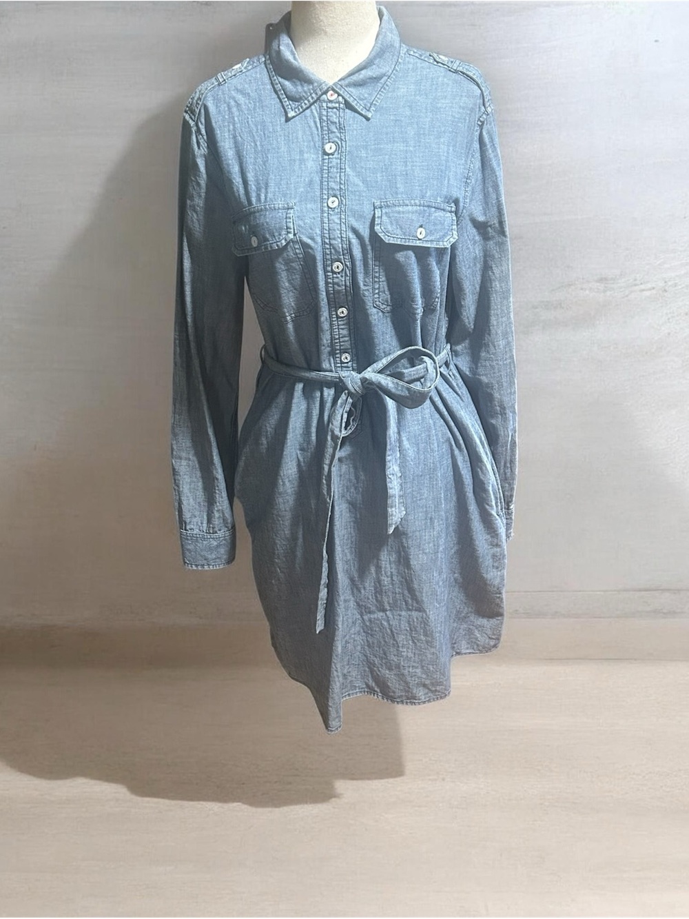 GAP Light Blue Chambray Long-Sleeve Shirt Dress with Tie Waist Small